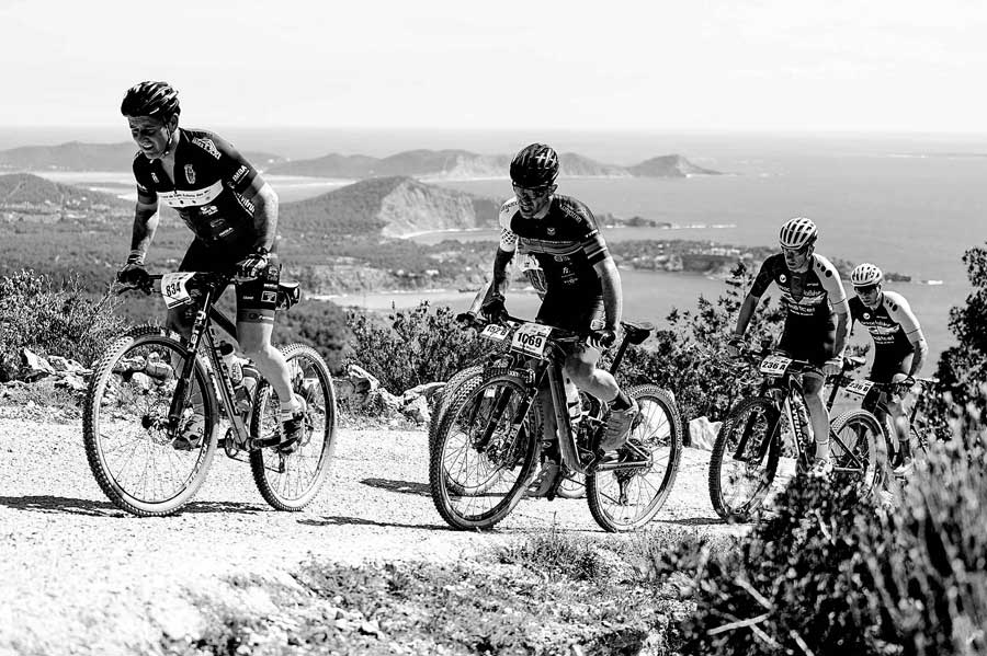 Vuelta a Ibiza en Mountain Bike